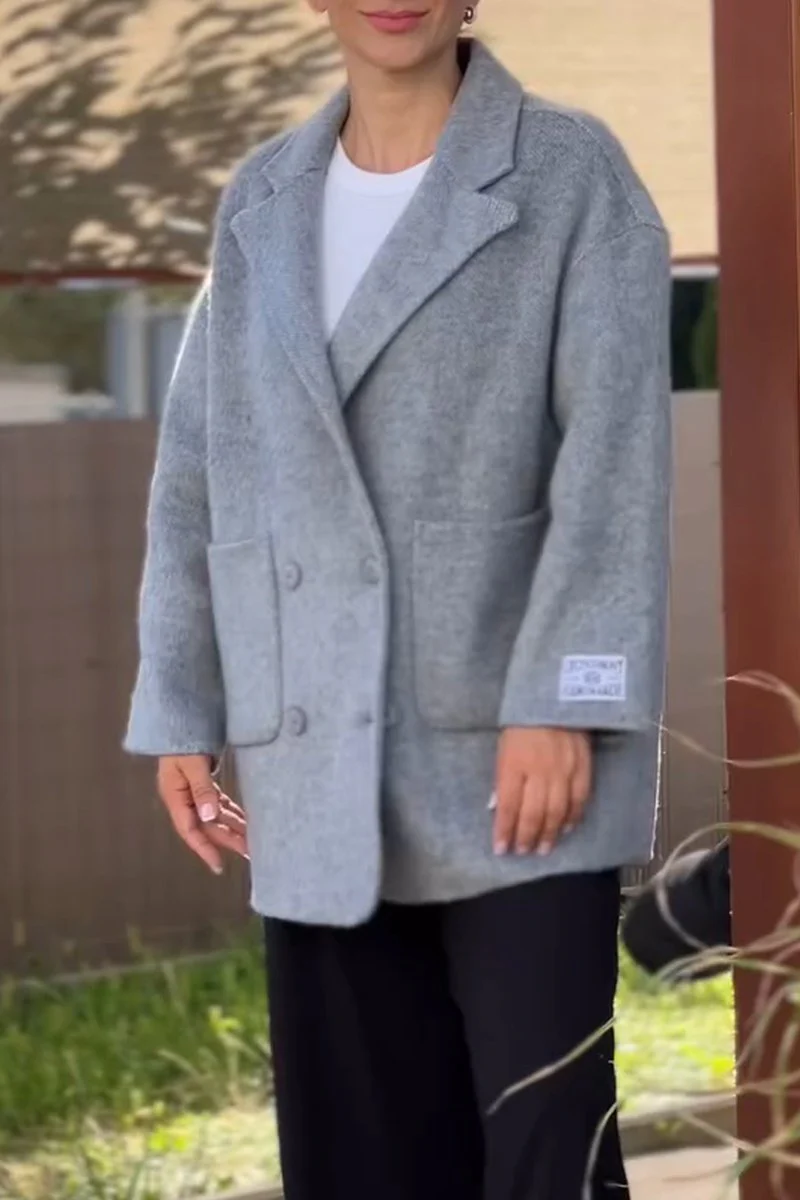 Women's Winter Coat with A Solid Color Lapel